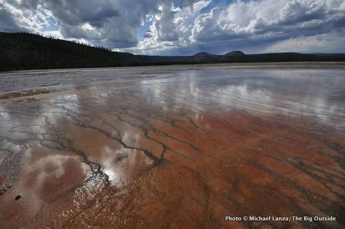 Yel8-152 Grand Prismatic Geyser, Midway Geyser Basin, Yellowstone.jpg