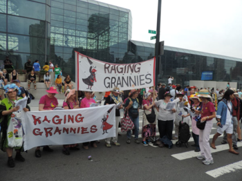 Photo by Tom Hallock