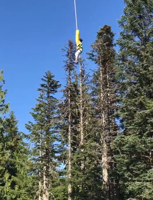 Gayatri bungee jumping