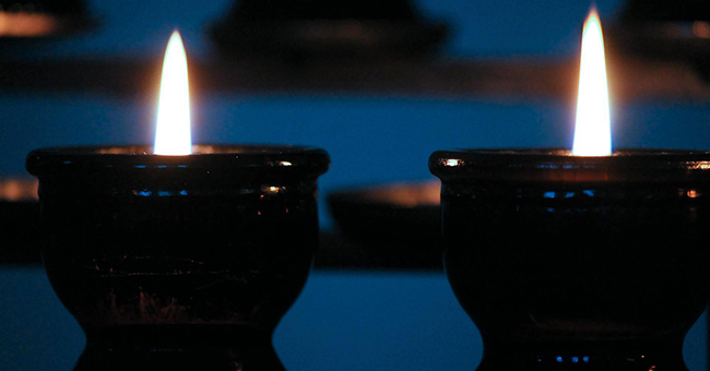Memorial candles