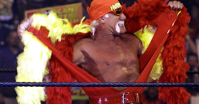 Hulk Hogan makes his entrance at SummerSlam in 2005. Photo credit: Kristin Fitzsimmons